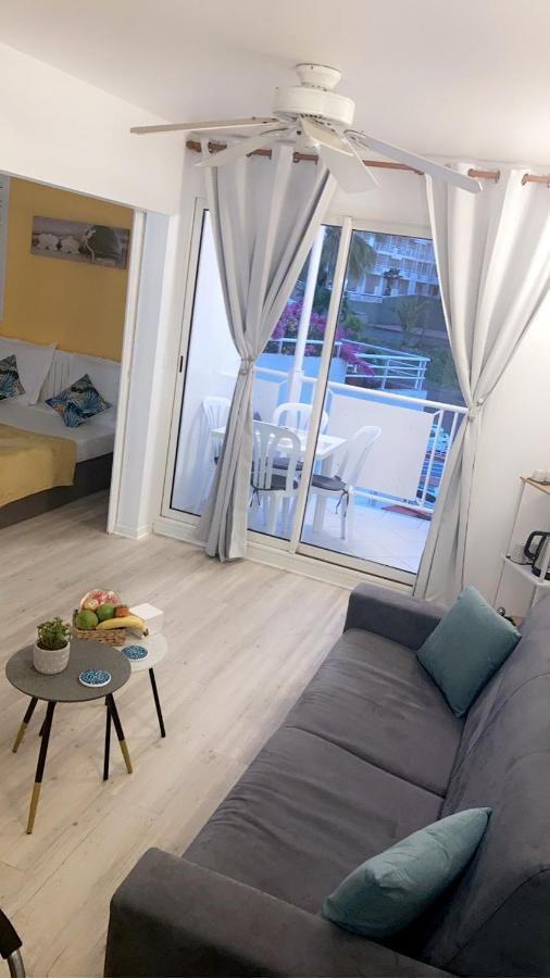 Studio Ana plage et piscine 100 m de la plage La Trinité Buitenkant foto